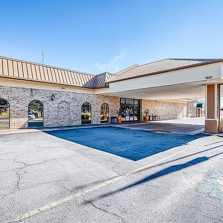 Oyo Hotel Monroe La I-20 Екстериор снимка